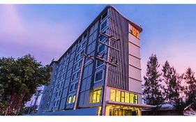 B2 Ubon Premier Hotel